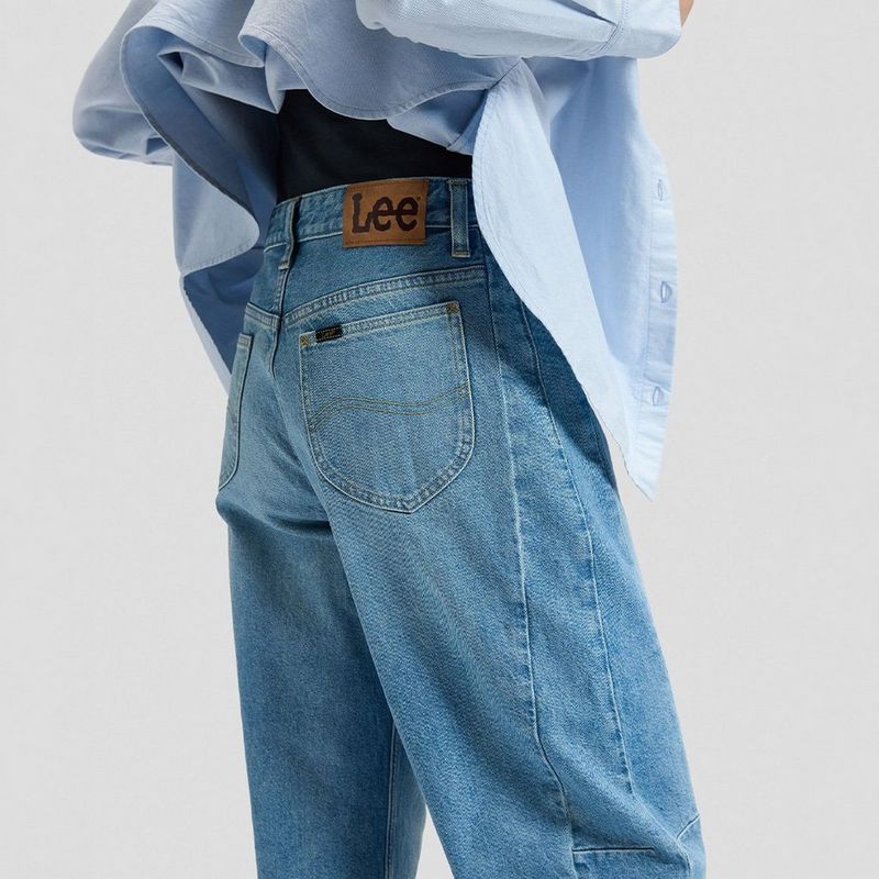How to Wear Barrel Jeans