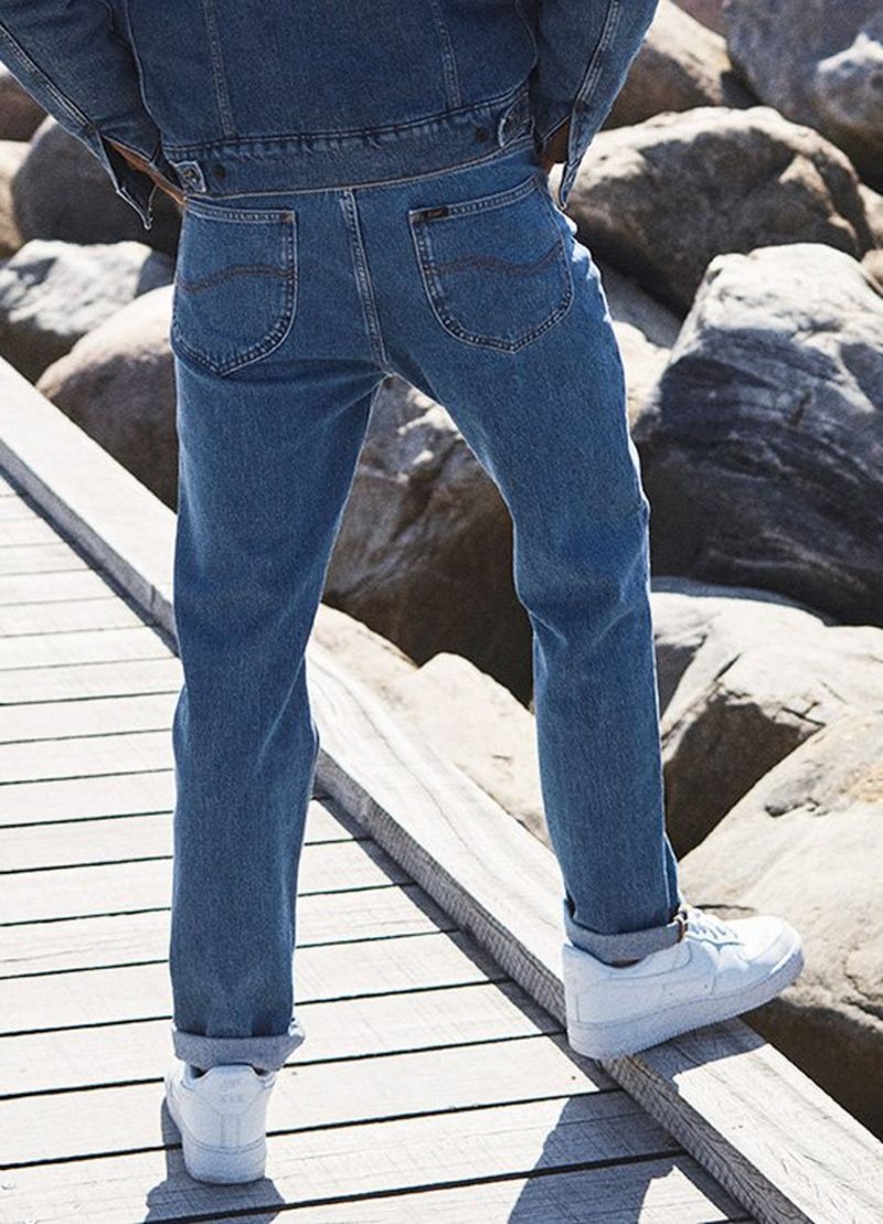 Lee jeans locations sales