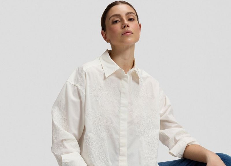 NIEZBĘDNE TOPY I T-SHIRTY