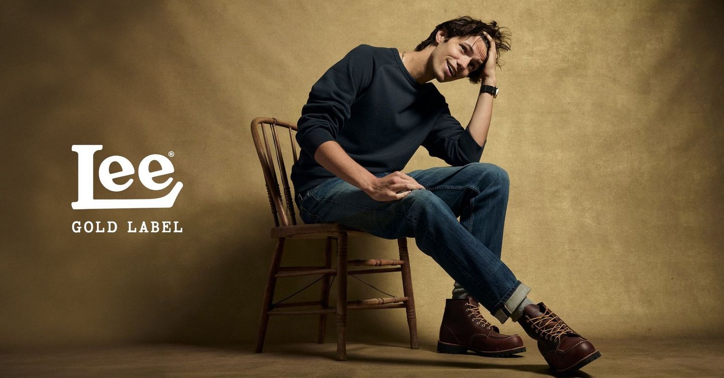 LEE GOLD CAMPAIGN BANNER FEATURING THE MAIN MALE MODEL WITH THE LOGO LEE GOLD LABEL