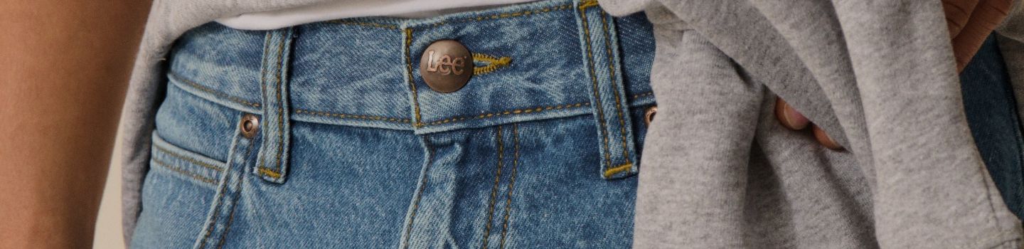 MEN’S JEANS FIT GUIDE