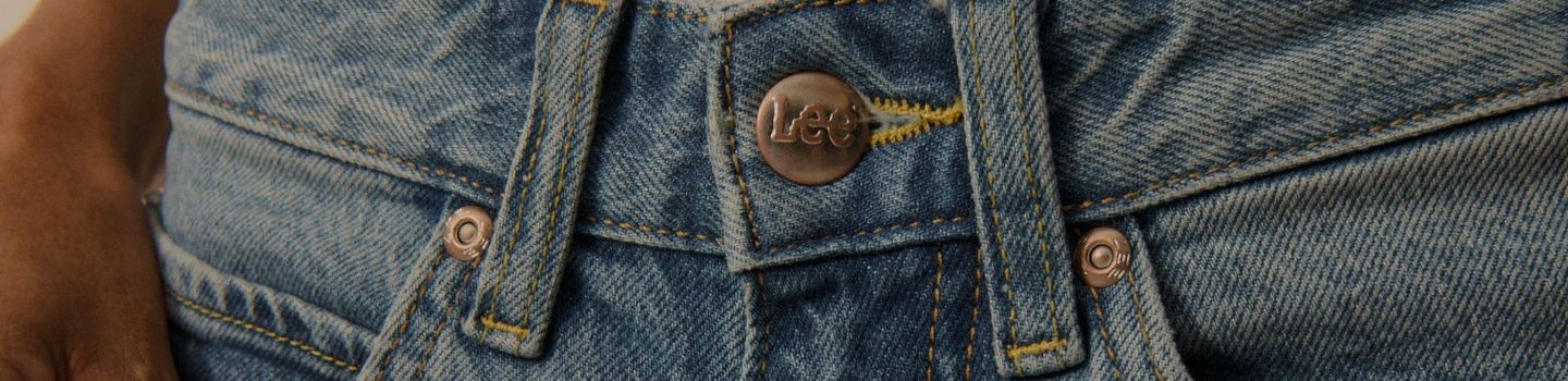 WOMEN’S JEANS FIT GUIDE